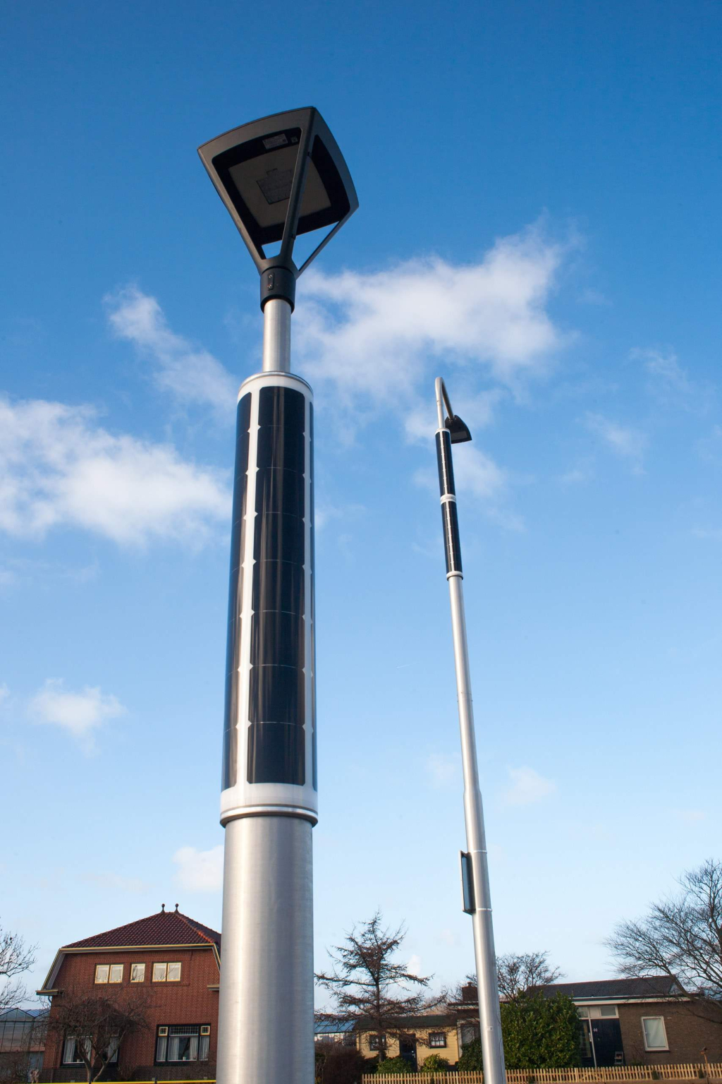 Solar pole Soluxio with self-chosen luminaires Solar pole Soluxio with self-chosen luminaires