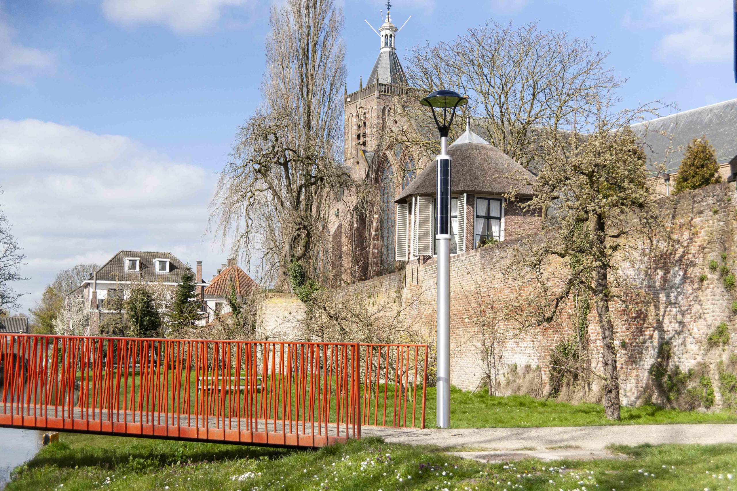 Soluxio solar pathway lights in Vianen, Nederland