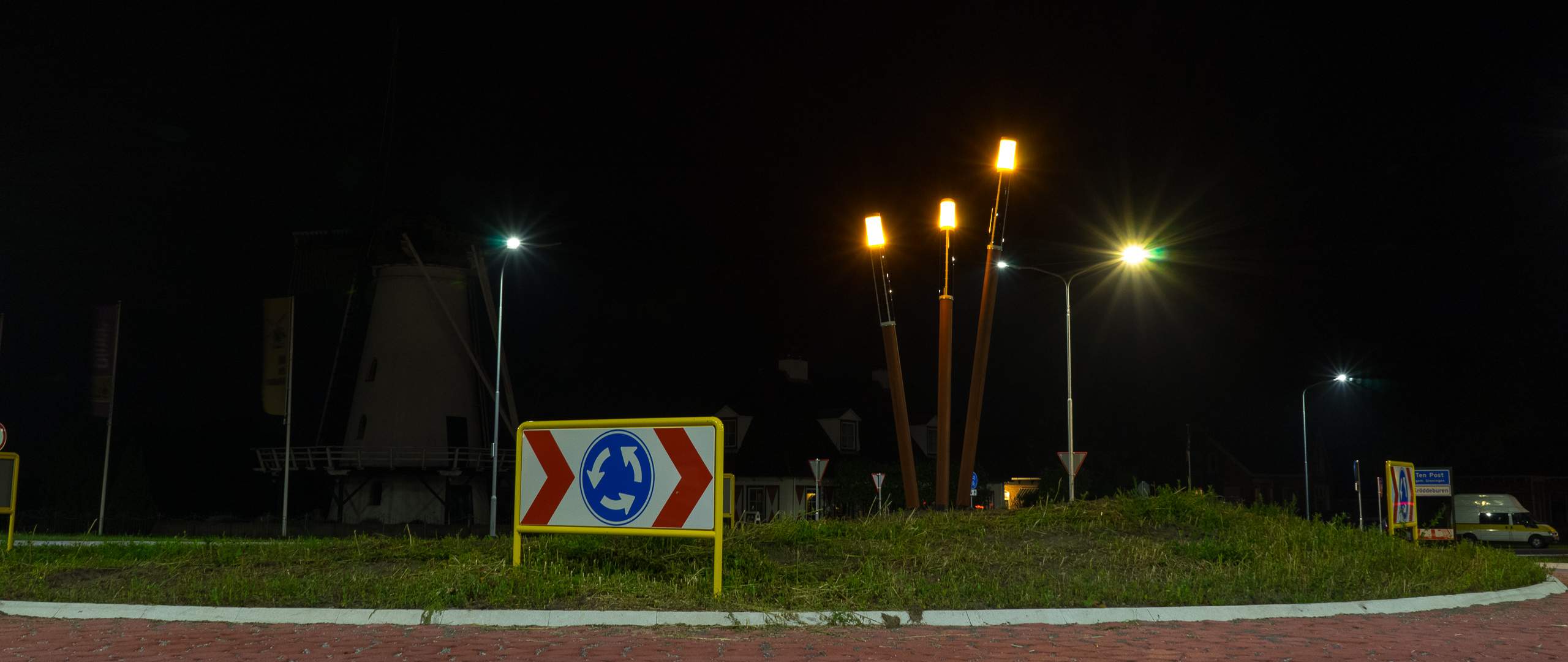 Design solar light poles at roundabout