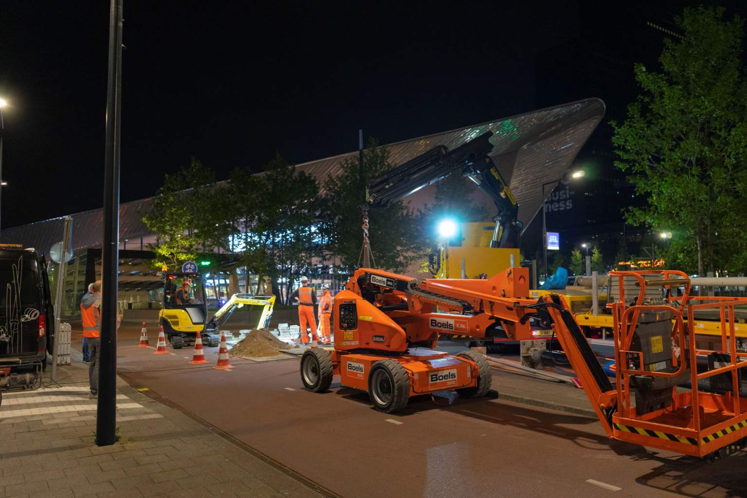 Solar powered road sign's assembly at Rotterdam Central Station
