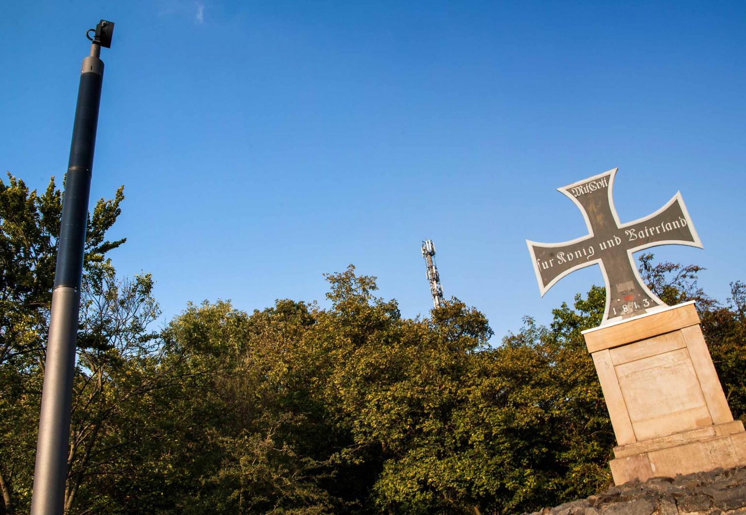 Soluxio solar light post at monument